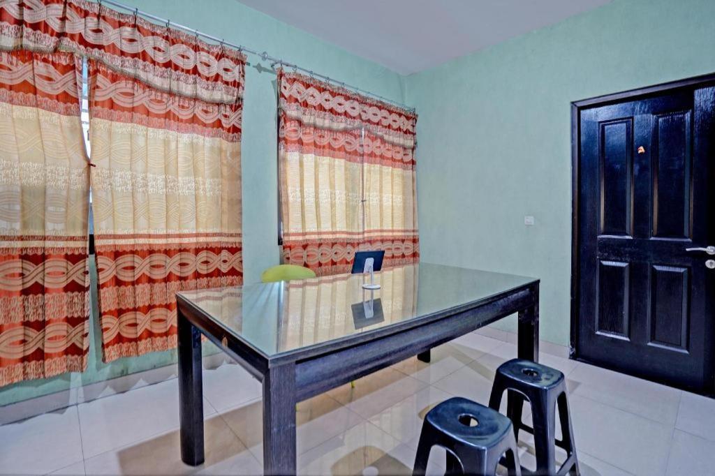 Oyo 93109 Garden Homestay 1 Tpr スラバヤ エクステリア 写真